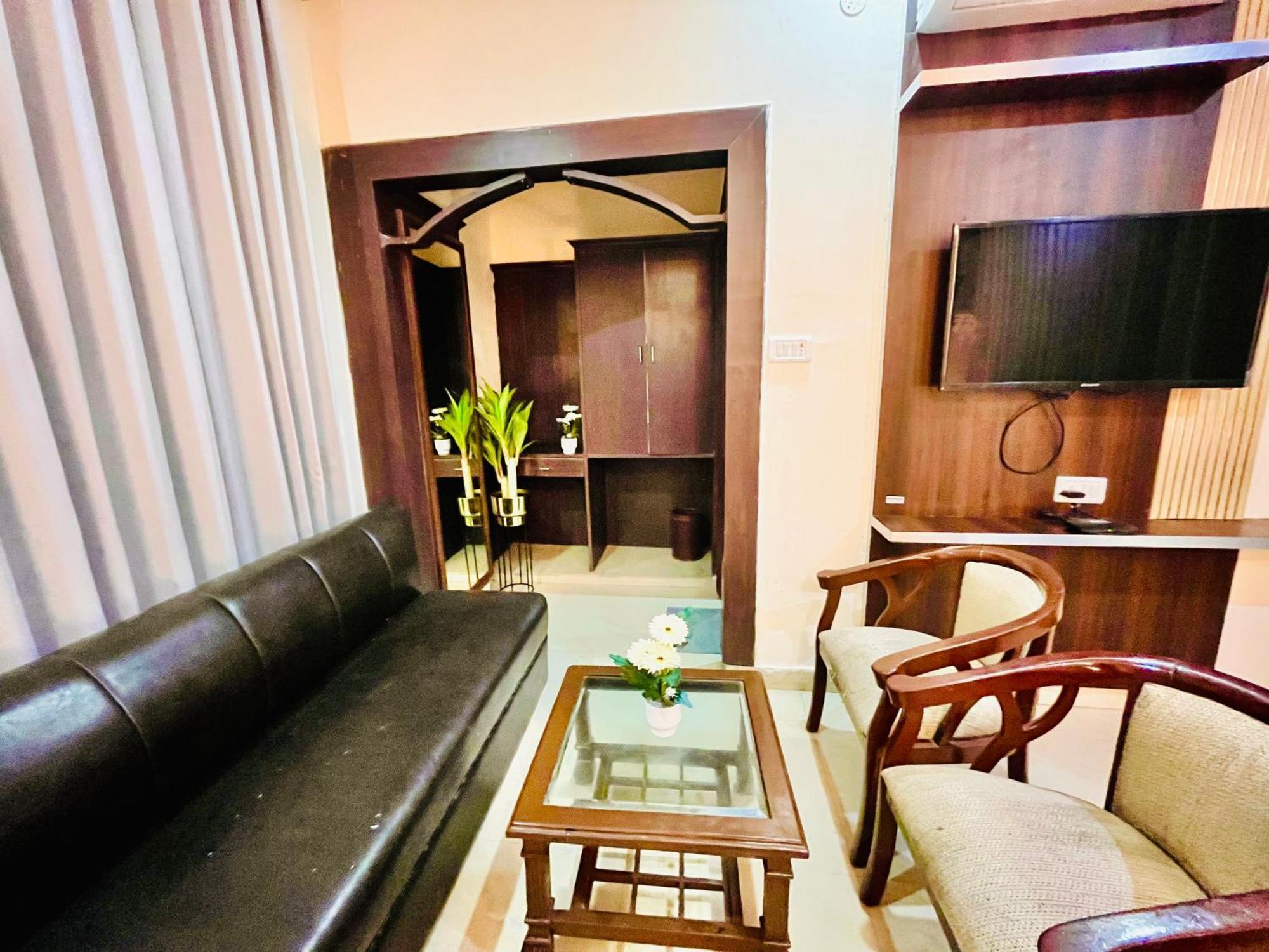 The Ramawati - A Four Star Luxury Hotel Near Ganga Ghat Haridwar Exterior photo